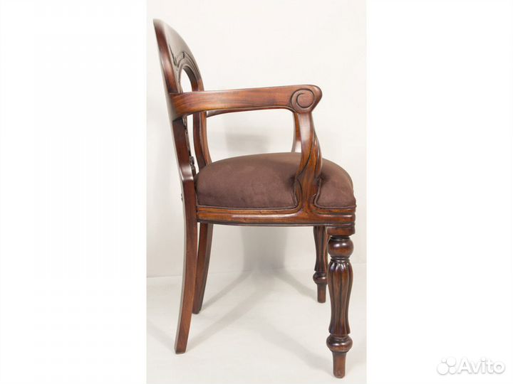 Стул обитый тканью