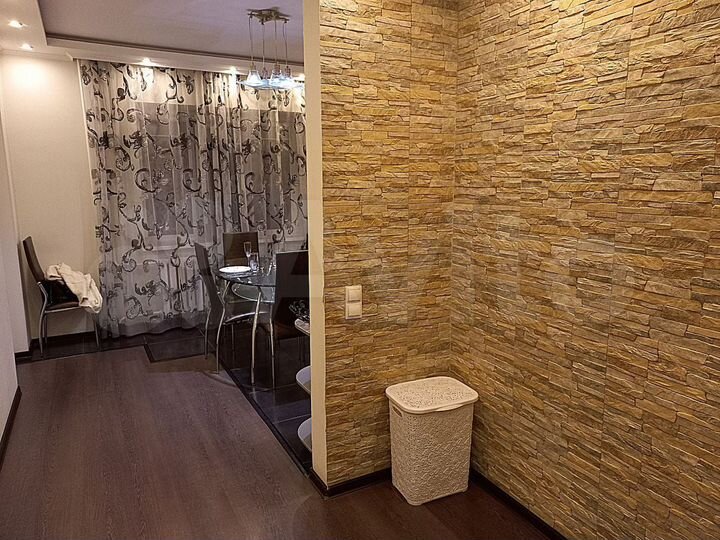 2-к. квартира, 70 м², 8/10 эт.