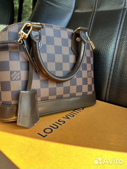 Сумка Louis vuitton