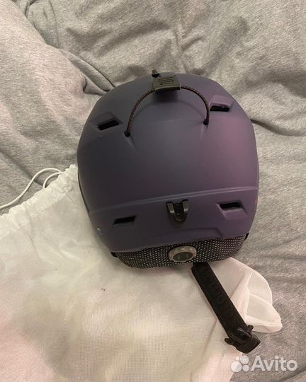 Горнолыжный шлем