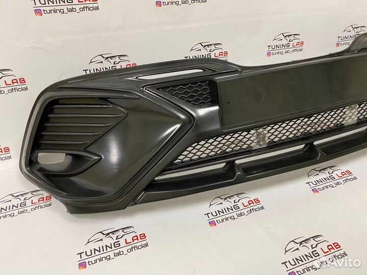 Camry 70 Решетка в передний бампер Harius E9OO3