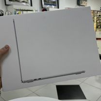 Macbook air 13 m3 256 gb