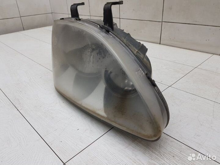Фара правая Ssang Yong Rodius 1 D27DT 2005