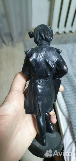 Статуэтка первоклассница. Каслинское литье, 1958 г