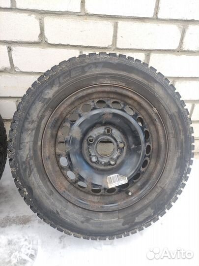 Dunlop SP Winter Ice 01 195/65 R15 95T, Япония