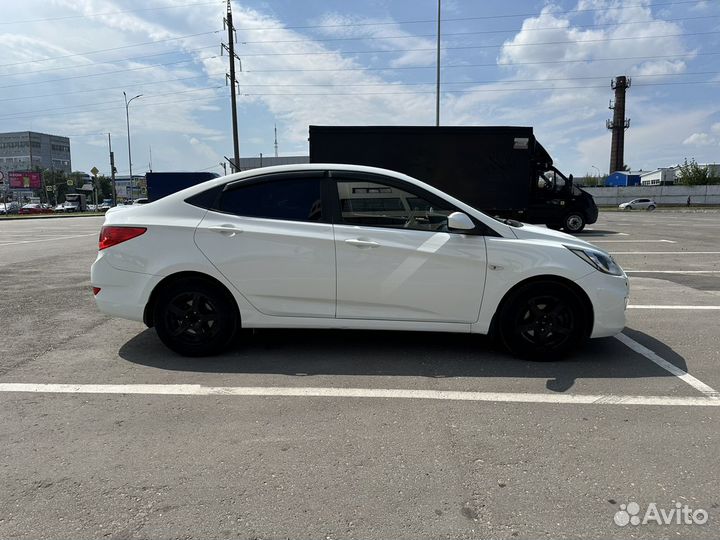 Hyundai Solaris 1.6 AT, 2012, 89 000 км