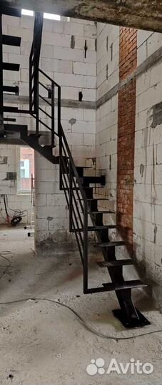 Лестница на металлокаркасе по Вашим габаритам