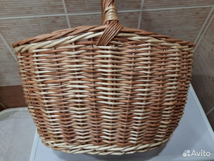 Корзина плетеная, из ивы, овальная, средняя, 10 л