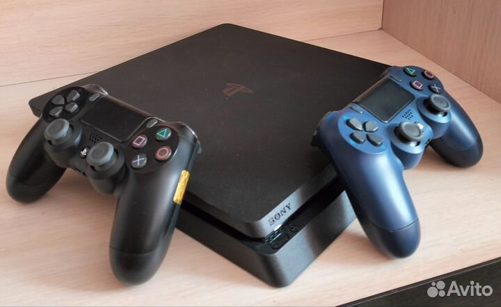 Ps4 slim+2 джойстика + игры