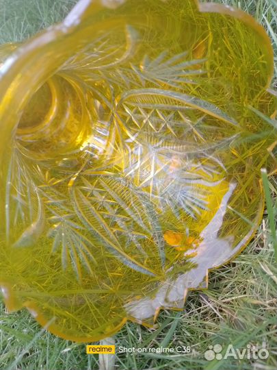 Ваза из желтого хрусталя СССР