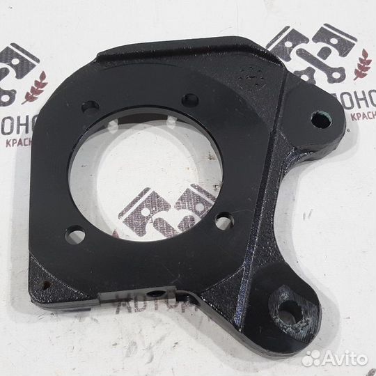 Кронштейн тормозного суппорта задний правый Opel