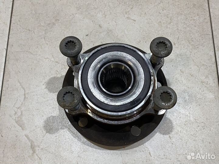 Ступица передняя с подшипником VAG