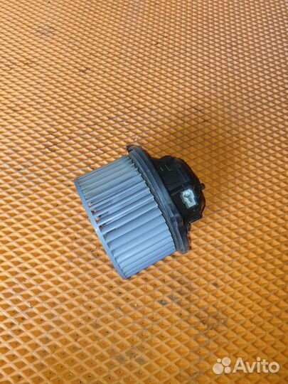 Моторчик отопителя ваз (LADA) Granta