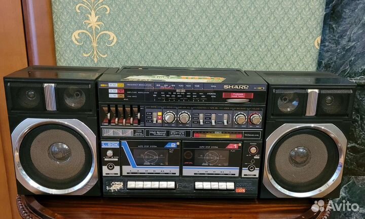 Большой раритетный касетный магнитофон