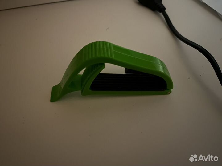 Каподастр для гитары