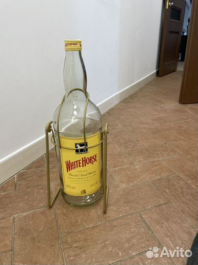 Бутылка из под виски качели