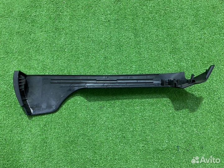 Накладка сиденья правая Bmw 5-Series G30 2015