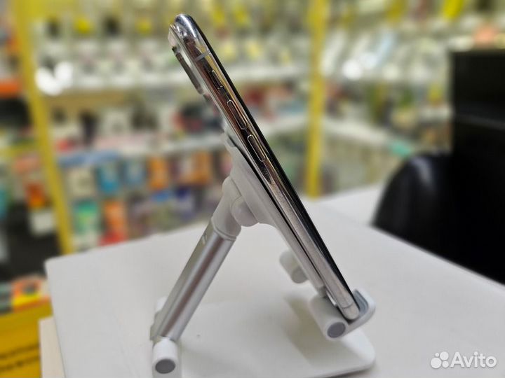 Apple iPhone Xs 64GB (No Face ID)