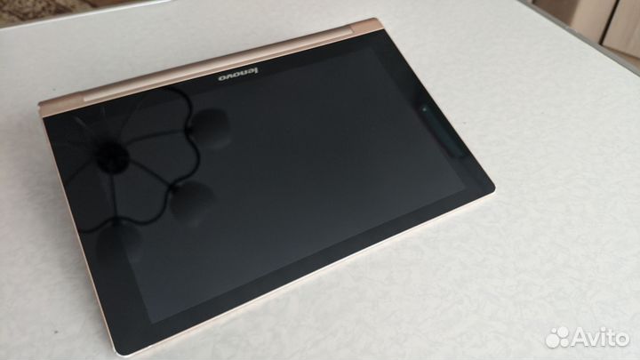 Планшет Lenovo Yoga tablet 10