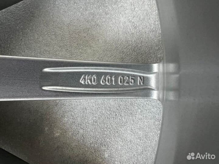 Комплект колес R21 4K0601025N Audi RS6, RS7 C8