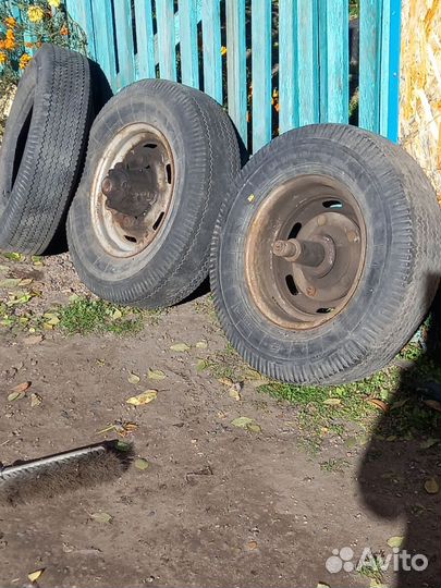 Колеса с ступицами для телеги(прицепа).Балон в п-к