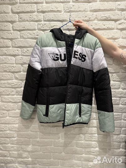 Куртка guess, весенняя