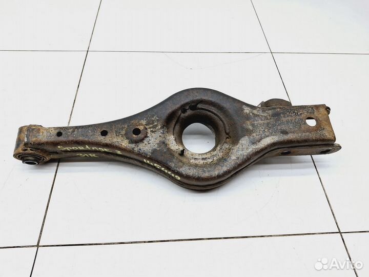 Рычаг задний поперечный правый Kia Sportage III
