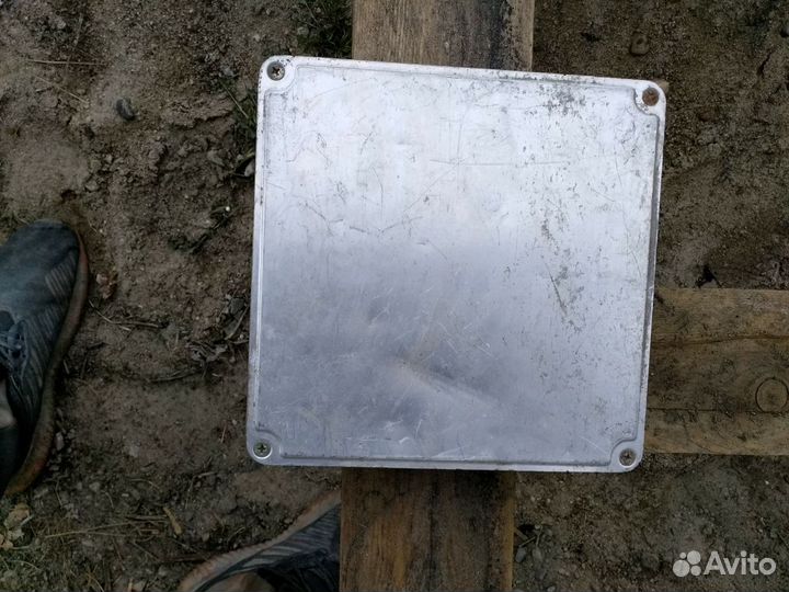 Эбу/мозг 2jz-ge JZS143 (89661-30760)