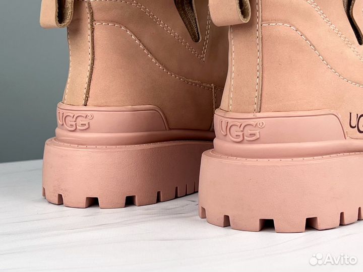 Ботинки женские UGG Martin Knit Pink