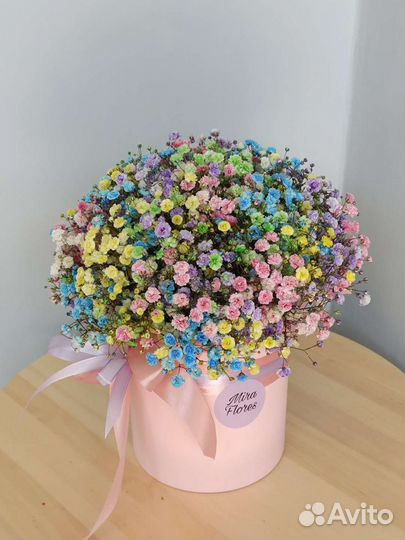 Радужная коробка гипсофилы