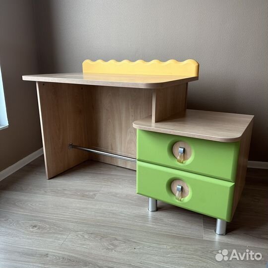Детский стол