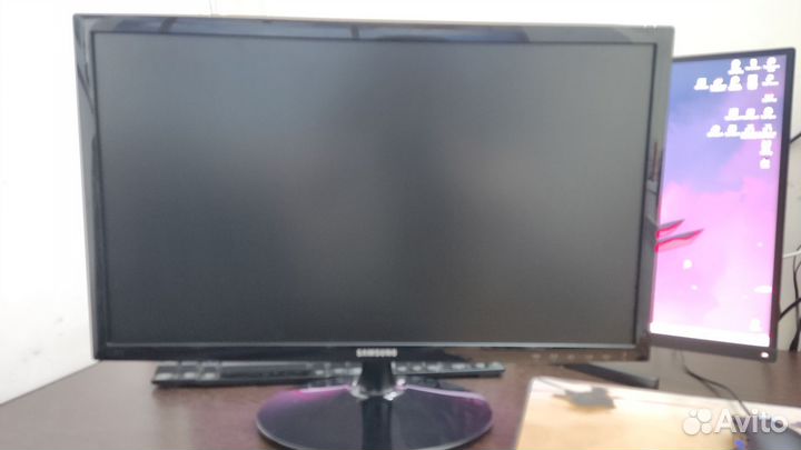 Монитор samsung s24d300h