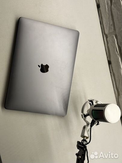 Mac book pro 13 m1 MYD82RU/A