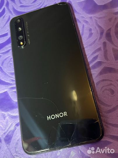 HONOR 20, 8/128 ГБ