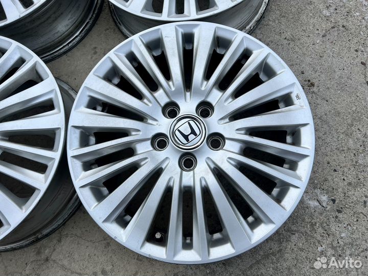 Японские литые диски Honda R17 5x114.3