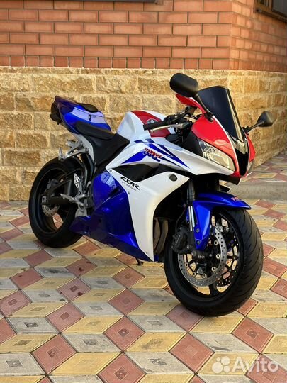Honda CBR 600RR 2011