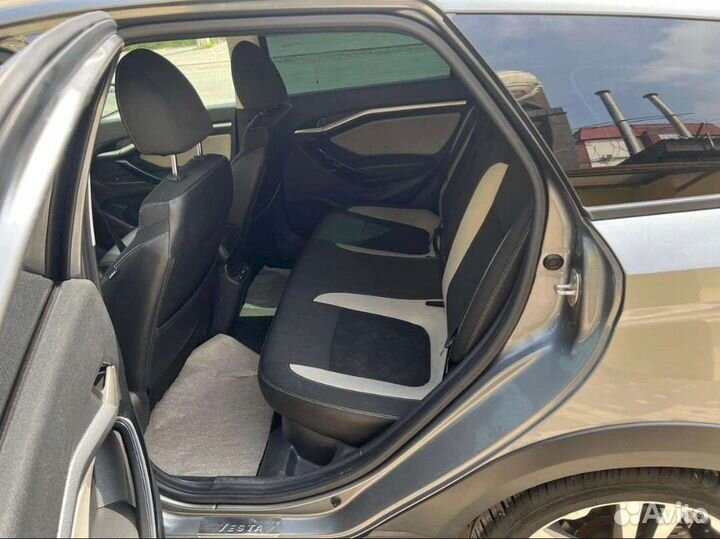 LADA vesta кросс сиденья