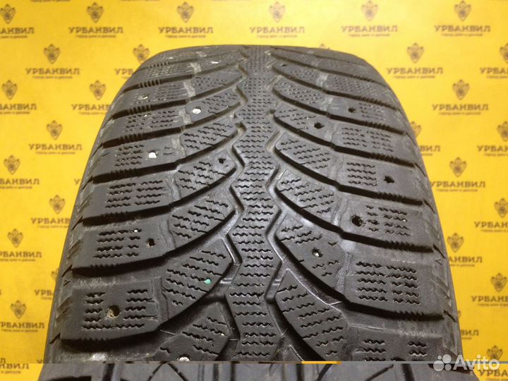 Bridgestone Blizzak Spike-01 215/55 R17 98T