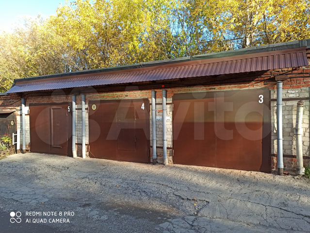 Гараж, > 30 м²