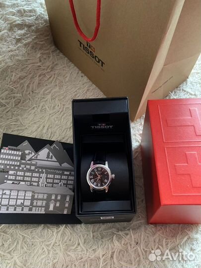 Женские наручные часы tissot