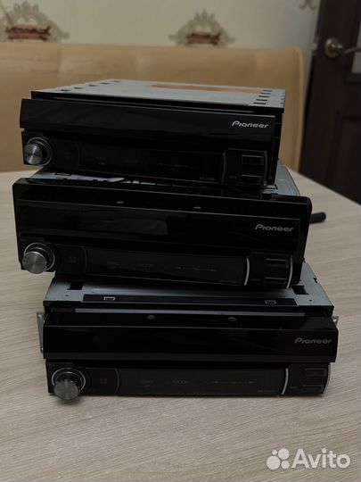 Магнитола Pioneer AVH-X7500BT