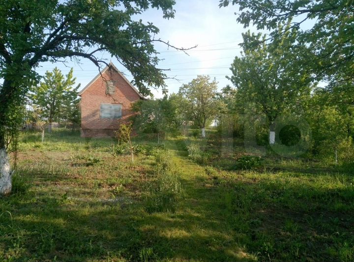 Дача 20 м² на участке 5 сот.