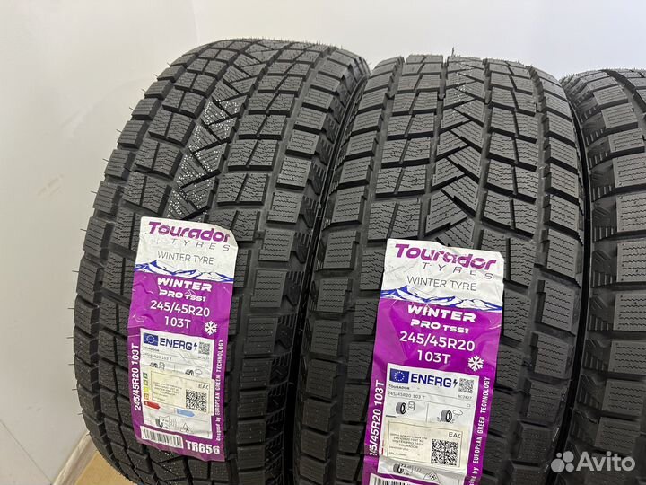 Tourador Winter Pro TSS1 245/45 R20 103T