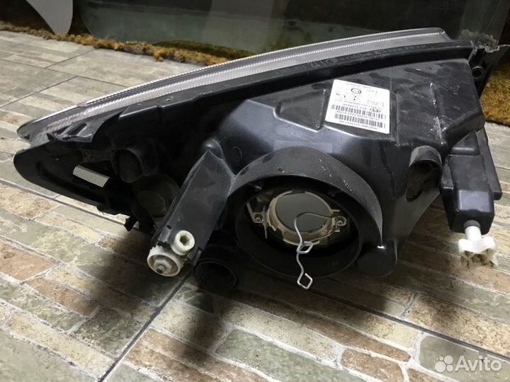 Фара галогеновая передняя левая LADA Granta 2190