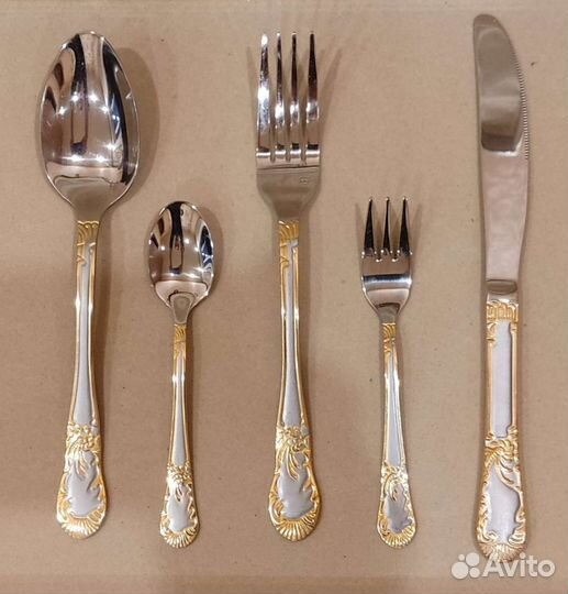 Набор столовых приборов новый