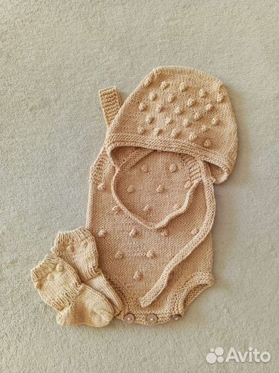 Вязаный комплект для малыша