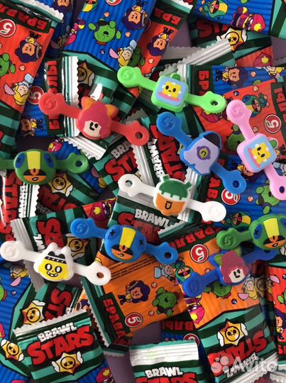 Трендовый брелок игрушка