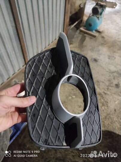 Оправа левой противотуманки бмв Х6 Е71