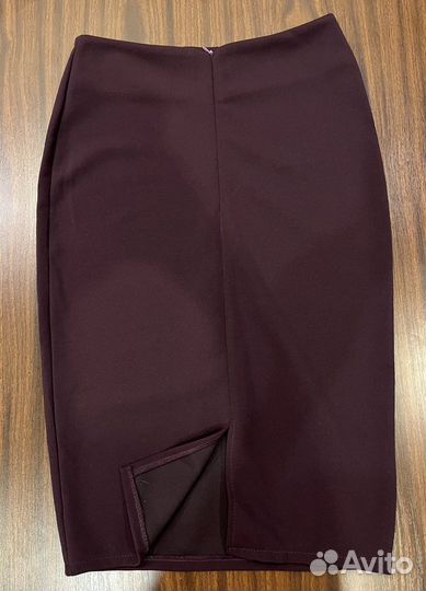 Костюм юбка с кофтой и тюлевой вставкой