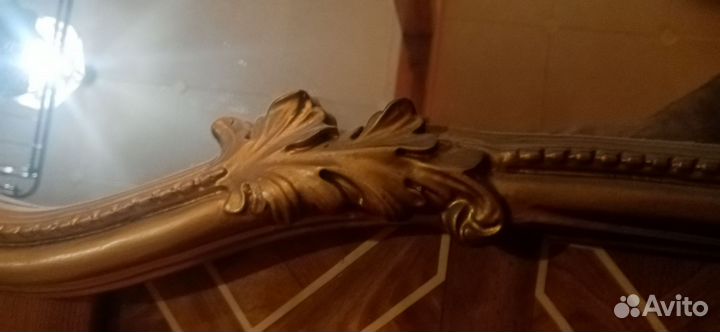 Зеркало настенное